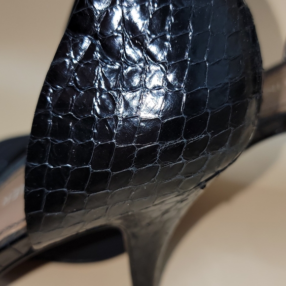 Donald Pliner pump - Picture 3 of 5